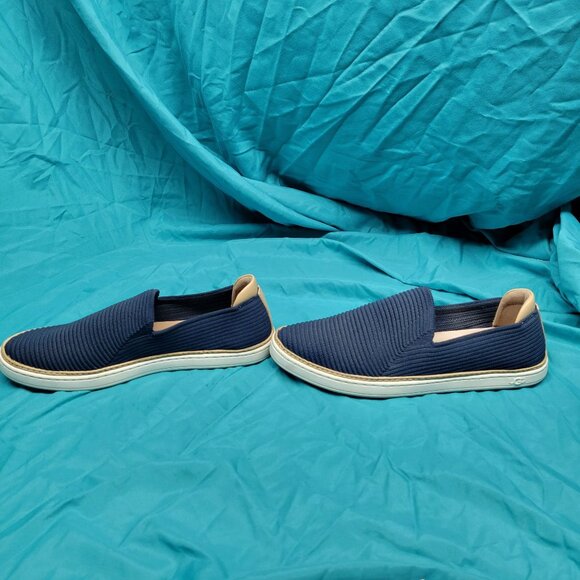 UGG Mens Navy Blue Slip-On Casual Shoes Size 9 - Picture 2 of 7